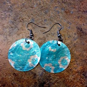 Sterling silver round light weight blue shell earrings